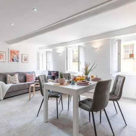 Διαμέρισμα My Casa - Malonat - Cosy In Old Town W Ac Νίκαια